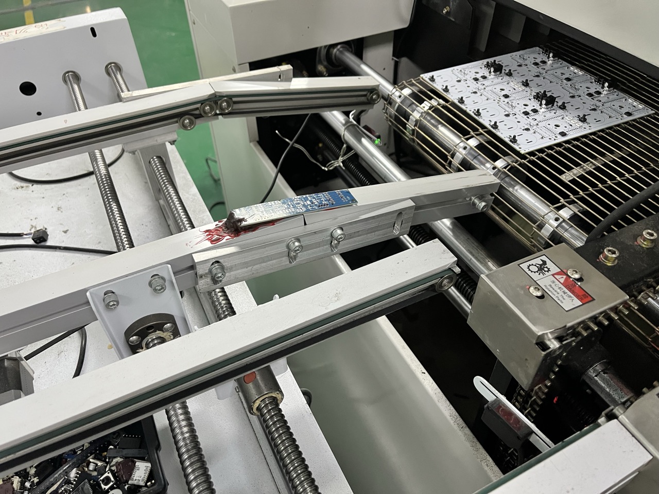 PCB holding up the PCB assemblyline